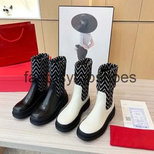 V-Buckle Valentines VT Top و Valentine Winent Winter Luxury New Brand Women’s Designer Black Martin Boots Boots Long Sleeve Boots Leather Boots 35-41 Factory