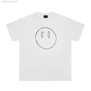 Man Tshirt drog kort högkvalitativ grundläggande t -shirt för män och kvinnor par tees smiley face tryck mode trendig design li7u