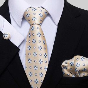 Neckkrawatte Set neuestes Design Jacquard Festlichkeit gegenwärtiger Tiege Taschentuch Cufflink Set Krawatte gelbes Hemd -Hemdzubehör Neujahrstag Tag