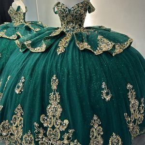 Emerald Green Shiny Quinceanera Dress Ball Gown Gold Lace Applique Pärlor Birthday Party Corset Sweet 16 Vestidos de 15 Anos
