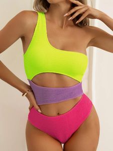 Damen Badebekleidung ein Schulter Frauen Stück Badeanzug 2024 Colorblock Sexy gerippte weibliche Taillenschwimmanzug Monokini Baden