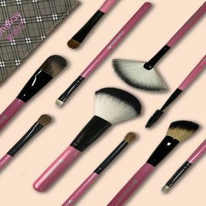 Makeup Brushes 10 Sets Of Pink Ultra Soft A Must-have Tool For Beginners Suitable Home Or Travel