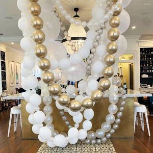 Party Decoration 111st Golden Balloon Garland Arch Kit Set With Butterfly Perfekt för födelsedagsbröllop Engagemen Tand -förslag Bakgrund