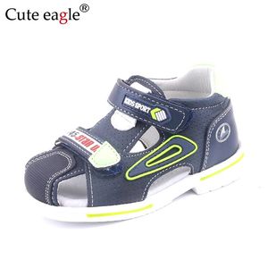 Summer Kids Shoes Brand Stängt tå småbarn pojkar sandaler ortopediska sport pu läder baby 240506