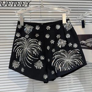 Frauen-Shorts Sommer Nicht-Mainstream-Stil kurzer Hosen Silber Paillette Feuerwerk Stickmuster Drei-Punkte-Mode für Frauen