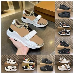 designer skor randig vintage sneaker män kvinnor rutiga sneakers plattform casual skor säsong nyanser lägenheter tränare färg ränder