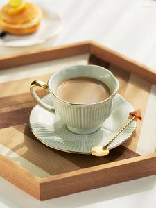 Koppar tefat europeiska keramiska kaffe mugg frukost kopp lyx retro och tefat set drickware tazas de cafe kök tillbehör