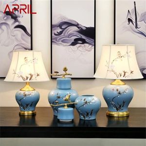 Настольные лампы Эйприл Керамическая синяя роскошная птица латунная ткань Стол. Легкий дом декоративные для гостиной