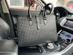 Toppkvalitet Business Handbag Designer Portfölj Män axelväskor Dokument Fodral Lyxig äkta läder Pure Hand Sticking Men Laptop Bag Messenger Bag Tote