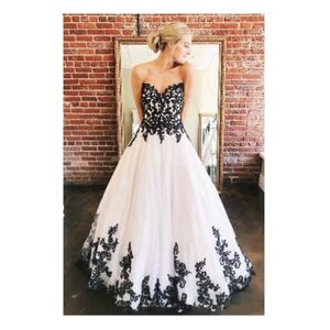 Vintage Gothic Black And White Wedding Dresses A Line Long Bride Dress Sweetheart Strapless Lace Tulle Bridal Gowns Vestidos de novia 234J