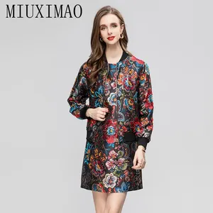 Frauenjacken Miuximao 2024 Büro Dame Herbst Jacke Casual Full Ärmel Diamonds Bunte Blume Royal Jacquard für Frauen