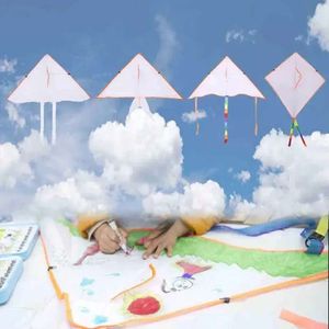 4 -Stil -Malerei DIY Mix Form Bunt fliegende faltbare Outdoor Beach Kite Kinder Kinder Sport lustiger Spielzeug JN10