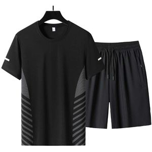 Tiles de pista masculino 2024 camiseta de verão+shorts masculinos Duas roupas pretas de pista de hip-hop Roupas de rua que executam esportes de tamanho esportivo Q2405010