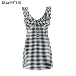 Lässige Kleider Keyanketian 2024 Start Frauenstufe Schnüre -up -Dekoration Plaid ärmellose Kleid Sommer Y2K Retro -Stil Slim Mini