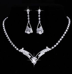 Jewelry Sets Wedding Necklace Bracelets Earrings 18 styles New Crystal Fashion Women Sparkling V Shaped Rhinestone Charm Bridal9854127