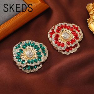 Brooches SKEDS Luxury Classic Women Men Flower Resin Stone Crystal Badges Jewelry Vintage Gorgeous Pearl Plant Pins