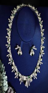 Orecchini di collana set di smeraldi di lusso stravagante festa di alta gigante celebrità di alta fine celebrità del settore regalo giradischi 4218598