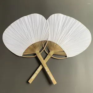 Partybevorzugung 30pcs japanischer Bambus -Griff Holzpaddelpapier Handlüfter mit Braut und Bräutigams Namen Hochzeitsgeschenk Gefälligkeiten