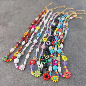 Anhänger Halsketten handgefertigte Perlenkette für weibliche Partygeschenke mit wilden Gänseblümchen Blume s.steel Kette Farbe Reis Perlen Großhandel Großhandel