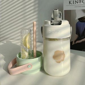 Vattenflaskor Estetisk flaska med halm tydlig hållbar utomhusplasthälsa Högkvalitativ Sippy Cup bekvämt