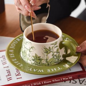 Tazze di ceramica americana retrò tazza di caffè dipinte a mano tazza di orchidea a campana verde e piatti da cucina a piattino che bevono tazza da tè pomeridiano 240429