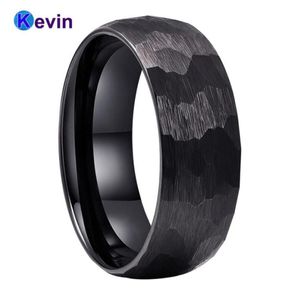 Anéis de casamento Banda de tungstênio de martelo preto para homens Mulheres multifacetadas acabamento escovado martelado 6mm 8mm conforto fit5945437