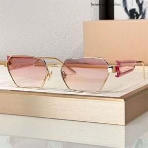 Ladies Sunglasses For Summer Popular Fashion 53W Designer Cat Eye Stylish Outdoor Style CR39 Anti-Ultraviolet Retro Plate Metal Full Frame Glasses Random Box