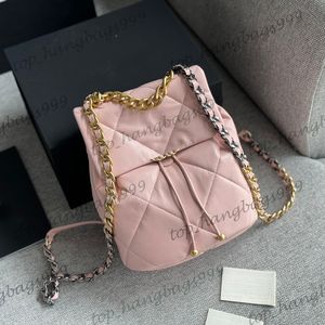 24c Women Designer 19 seria torebki plecakowe dwukolorowy łańcuch crossbody duża pojemność kubełka na ramię klasyczny mini klapka