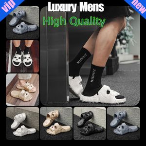 Skull EVA hole shoes with a feeling of stepping on feces thick soled sandals summer beach men's shoes toe wrapped breathable sandals fashionable black 2024
