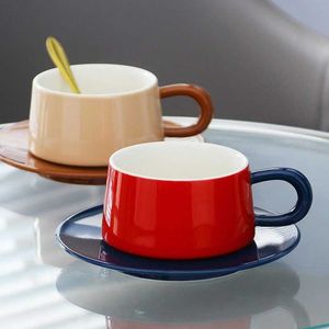 Cups Saucers 250ml Ceramic Coffee Cup with Saucer Spoon Set Creative Contrasting colors Exquisite Retro Afternoon tea cup Milk Espresso Mug