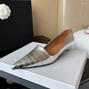 Lässige Schuhe 9 Jahre alte Geschäft natürliche echte Leder -Frauen Heels spüren Zeh komfortable Mode sexy Party Hochzeit High Heel