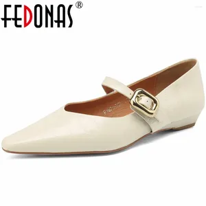 Повседневная обувь Fedonas Spring Summer Женщины с низкими каблуками.