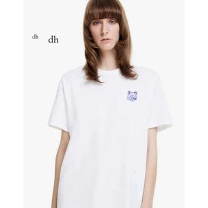 Maison Kitsune Women Designer Tshirt Summer Cotton T Shirt rund ärm Kvinnlig tees 64
