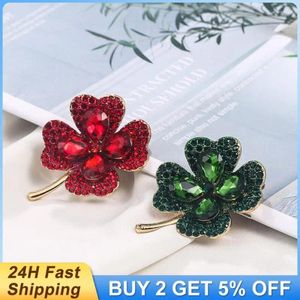 Brooches Opal Stone Flower Brooch Pin Fashionable Clover Birthday Gift For Women Zircon Crystal Garment Accessories