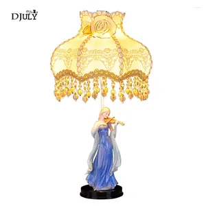 Tischlampen Art Deco Pure Beauty Keramik Lampe Retro Spitzenlampenschatten romantische Schlafzimmer Nacht Hochzeitsraum Dekoration Licht