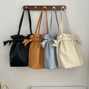 Umhängetaschen 2024 Middle Damen -Damen Tasche große Kapazität weibliche Handtaschen PU Leder Kordelstring Japan Jugend Ganzer Verkauf