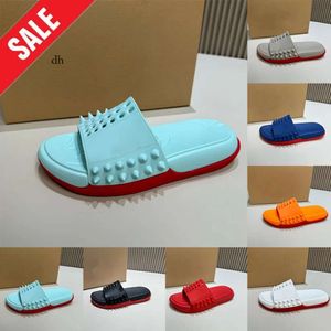 Ta det enkelt designer tofflor spikar stil sandaler svarta vita gummi bilder skjutreglage flip flops mulor för män man sommar strandskor sandale dc