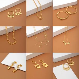 CE Necklace Designer custom pendant designer necklace 18K Gold Necklace with Diamond Necklace Letter Chain high quality designer jewelry Joker earrings necklace