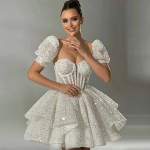 Moderni abiti di laurea corta Sweetheart Homecoming Vestidos Robes a paillettes DE DEIEE su misura