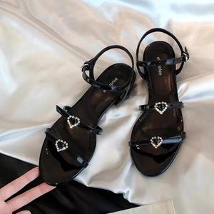 Sıradan Ayakkabı 2024 Yaz Moda Hafif Kadınlar Sandalet Açık Dış Mekan Konforlu Yumuşak Sole Zarif Formal