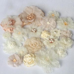 Dekorative Blumen 20pcs Set Beige Serie Mix 20 Styles Chiffon Organza Stoff Rose Hochzeitskleid Girls Kleidung Kopfbedeckungsdekoration DIY