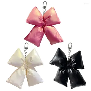 Keychains fashionabla bowknot hängande väska charm vacker nyckelringhängare för samlare och entusiaster