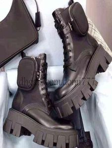 Boots de moda Women039s Designer com bolso de bolso de bolso de forma grossa Martin Black EU35429782407
