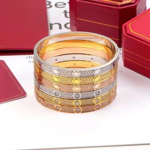 Mode Luxus Full Tian Xing Titanium Stahlarmband Drei Reihen von zehn Diamantarmbändern CNC Stone eingelegtes Paar Armband Designer Design Urlaub Geschenke