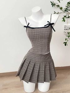 Zweiteilige Kleider Sommer Frauen altes Geld Vintage Y2K Rave Plaid Outfits 2 Set Camisole Crop Tops + A-Line Mini Faltenröcke Koreanische Mode Q240511