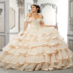 Księżniczka suknia balowa quinceanera sukienka 2022 Off ramię zmęczone koraliki pociągowe plus size.