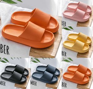 2024 Slippers for Men Women Women Color Solid Hots Low Soft Brand Brancos Chartreuses Multi Walking Menves Womens Shoes Treinadores