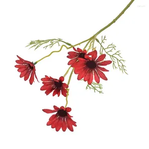 Dekorativa blommor grossist 5 huvuden holländska krysantemum små tusenskönor kosmos hem dekoration kamomill simulering