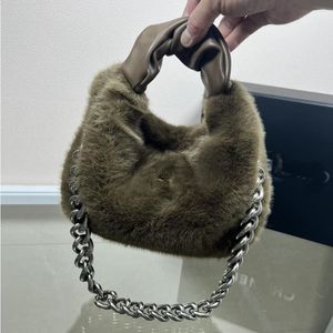 Vinterstil axelväska designer väska cony hår kvinnors axelväska kvinnor läder crossbody kosmetiska handväskor pvamu