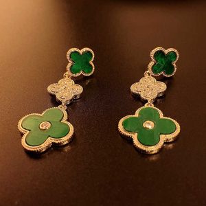 Popular Surprise Small earrings and Jewelry for lovers famous with luxurious light luxury Green silver with common vanly earrings